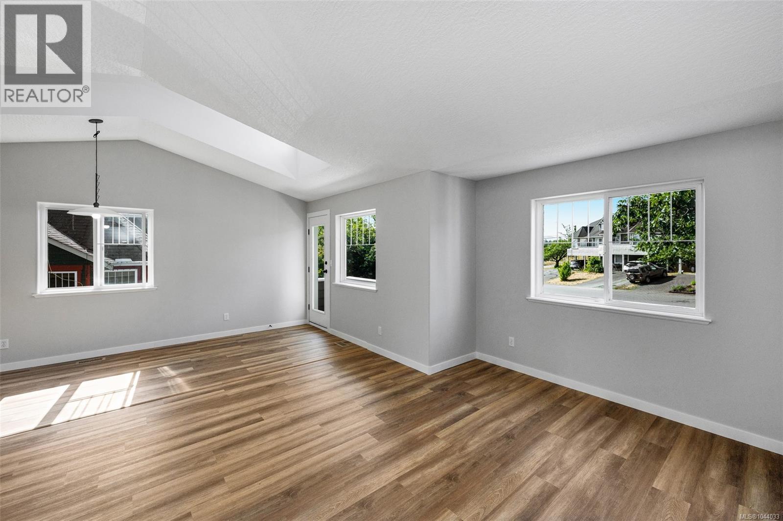 6109 Westridge Rd Property Photo 11