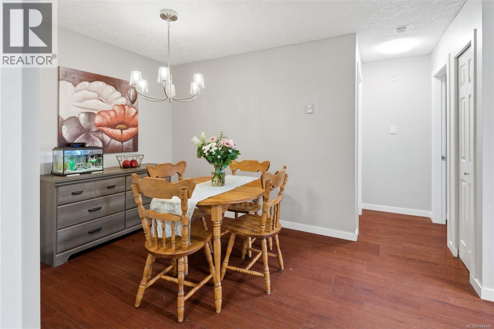 202 2710 Grosvenor Rd Property Photo 13