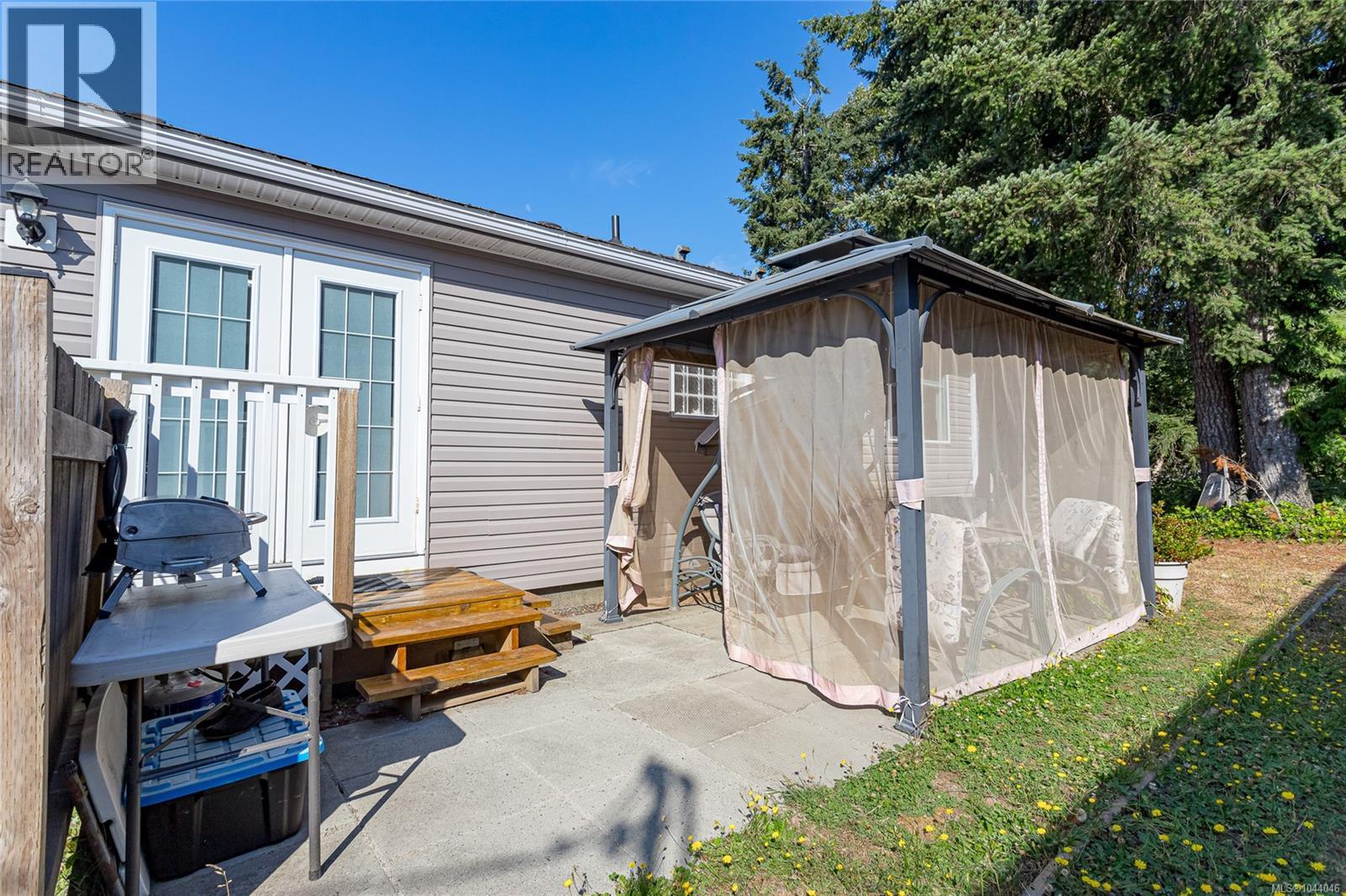 280 Lake Park Rd Property Photo 5
