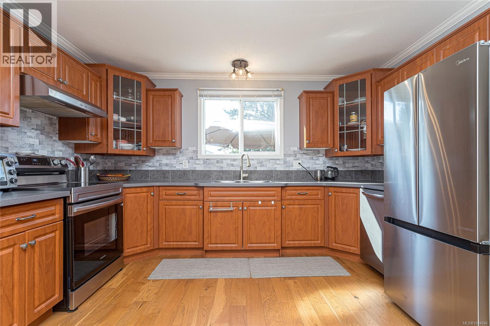280 Lake Park Rd Property Photo 15