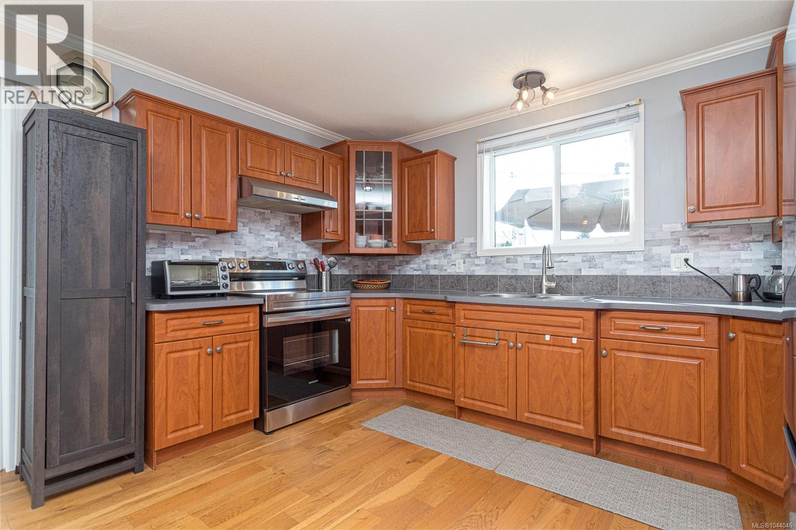 280 Lake Park Rd Property Photo 16