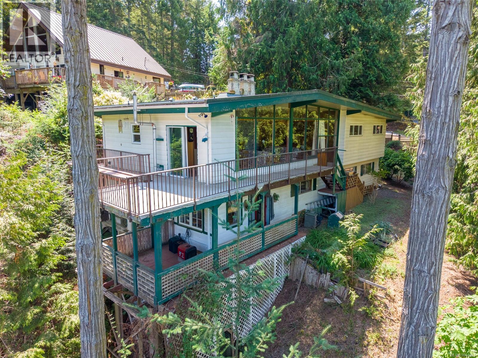 2610 Gunwhale Rd Property Photo 1