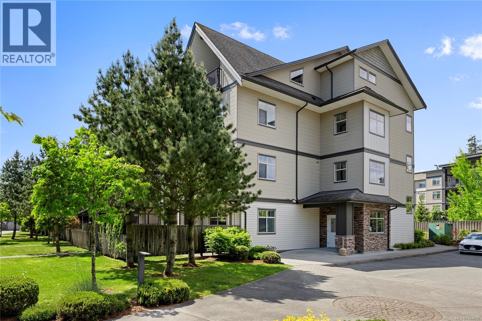 204 2117 Meredith Rd