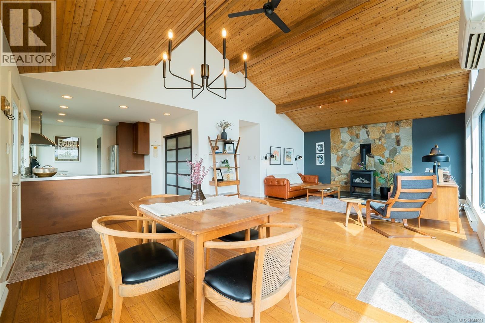 1605 King John Way