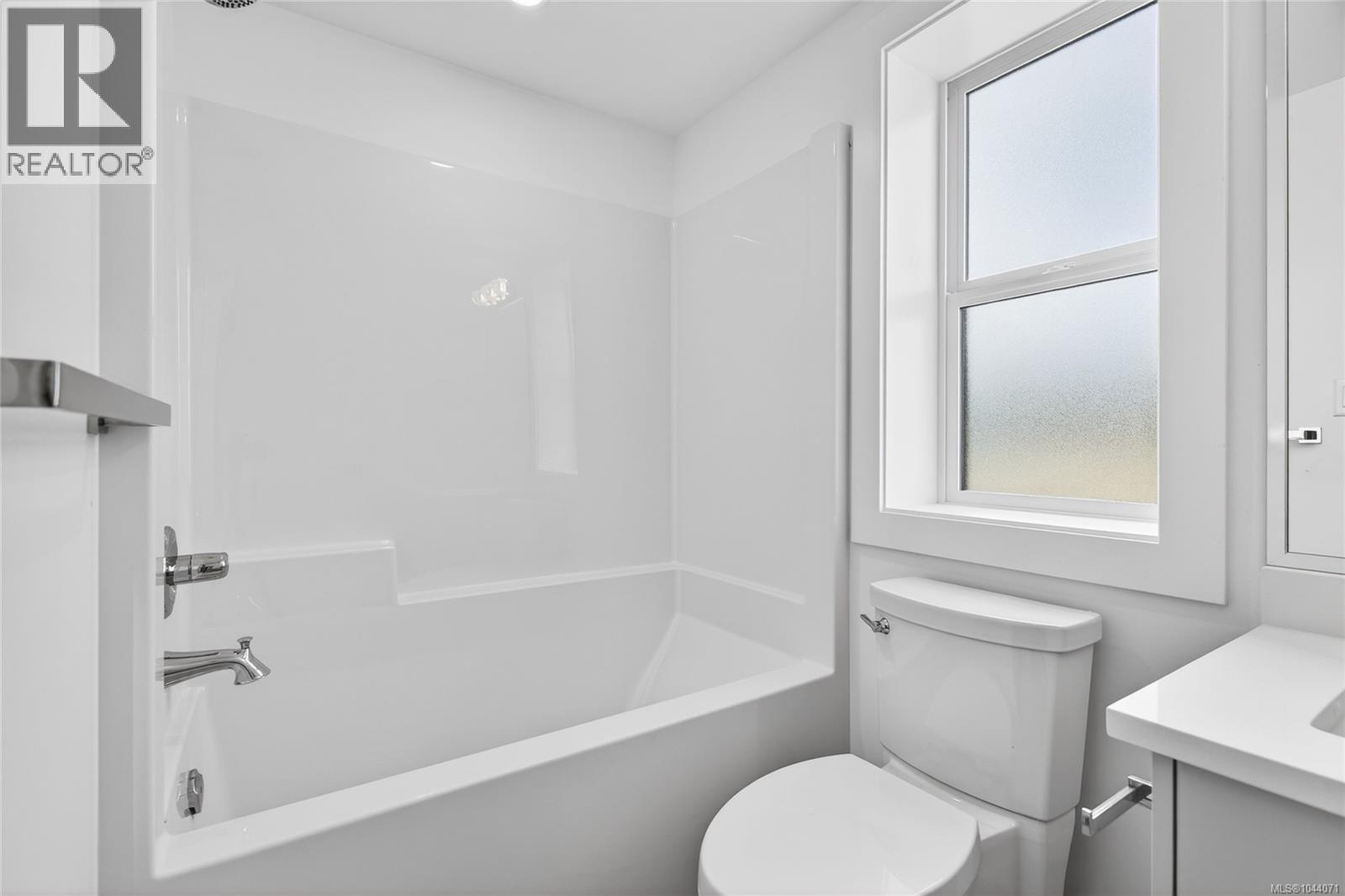 8 704 Beaver Creek Blvd Property Photo 14