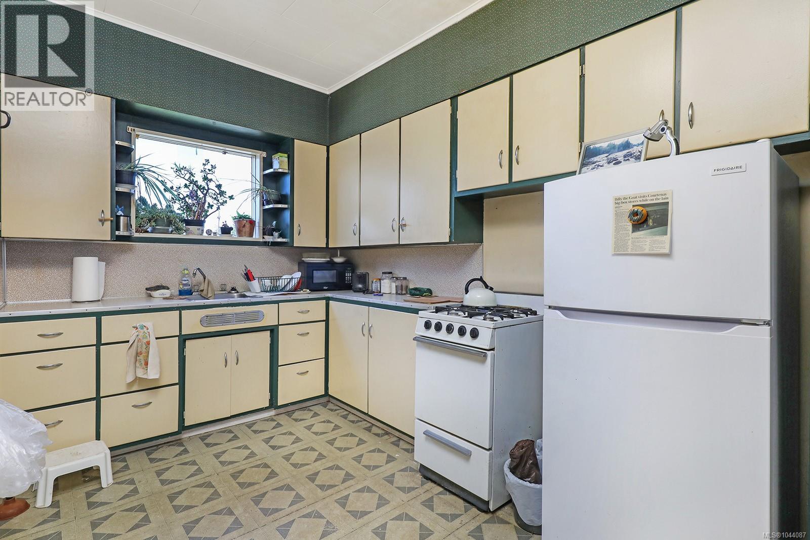2780 Dunsmuir Ave Property Photo 26