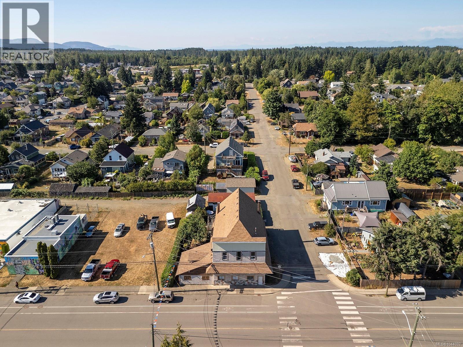 2780 Dunsmuir Ave Property Photo 8