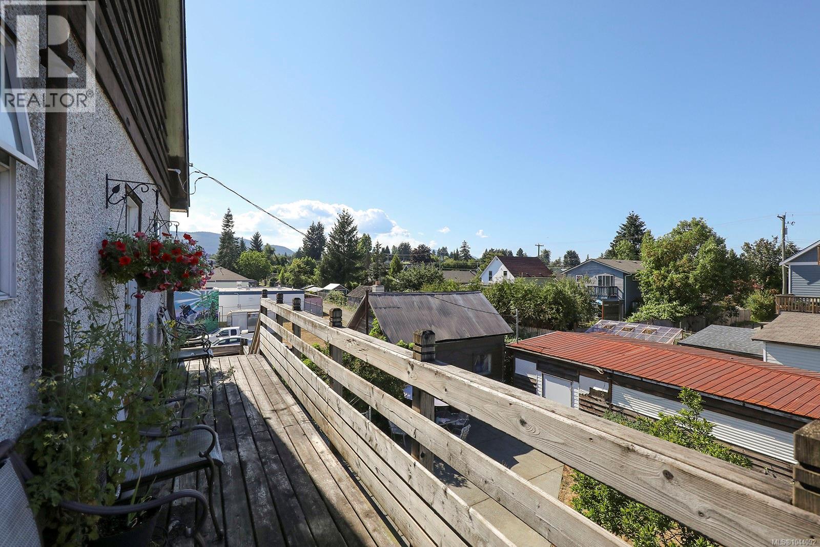 2780 Dunsmuir Ave Property Photo 23