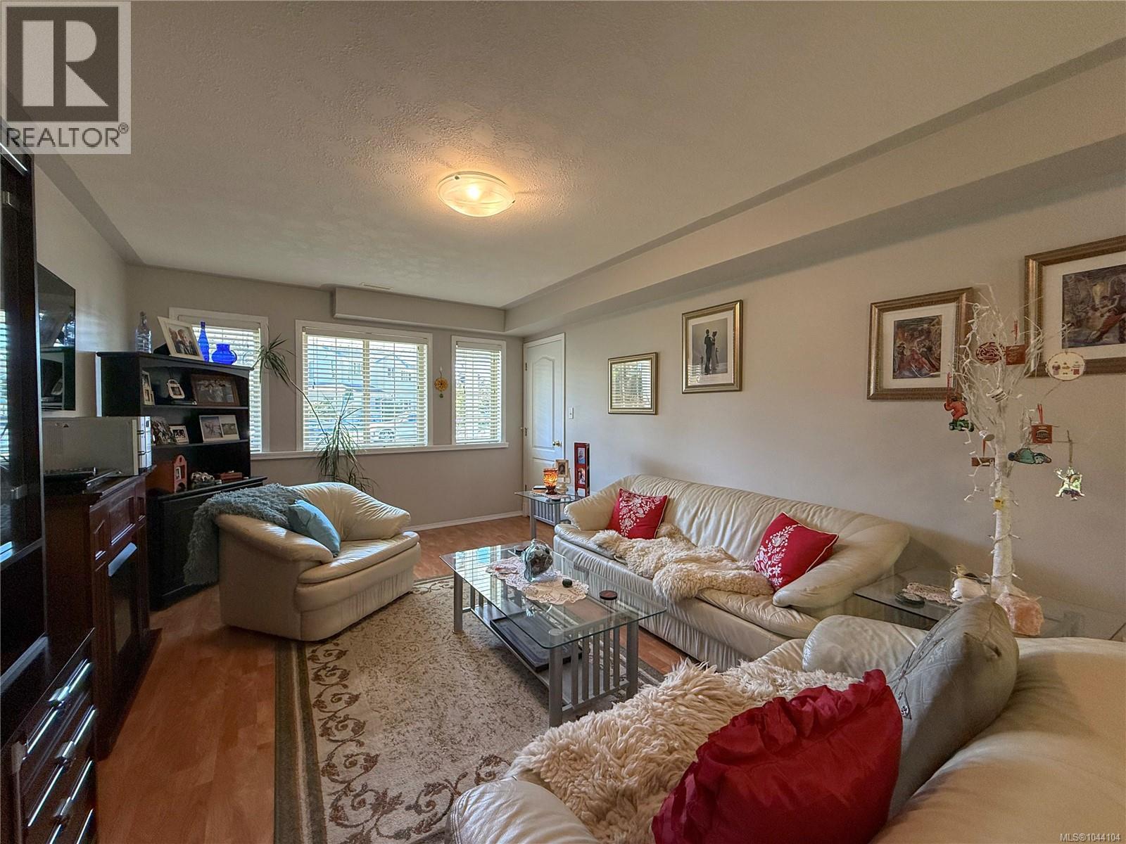2525 Soderholm Crt Property Photo 26