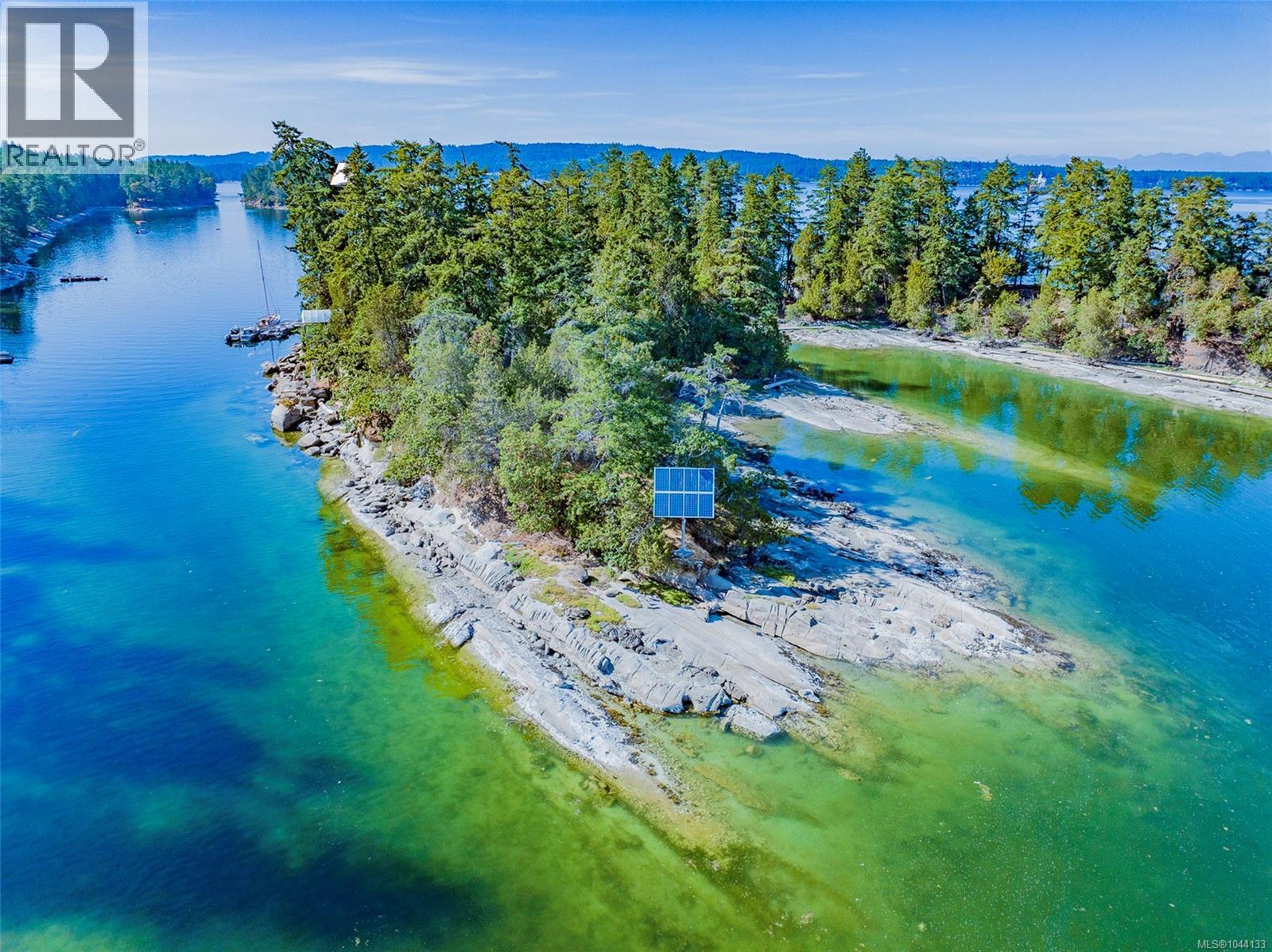 1 Eaglet Island Property Photo 7