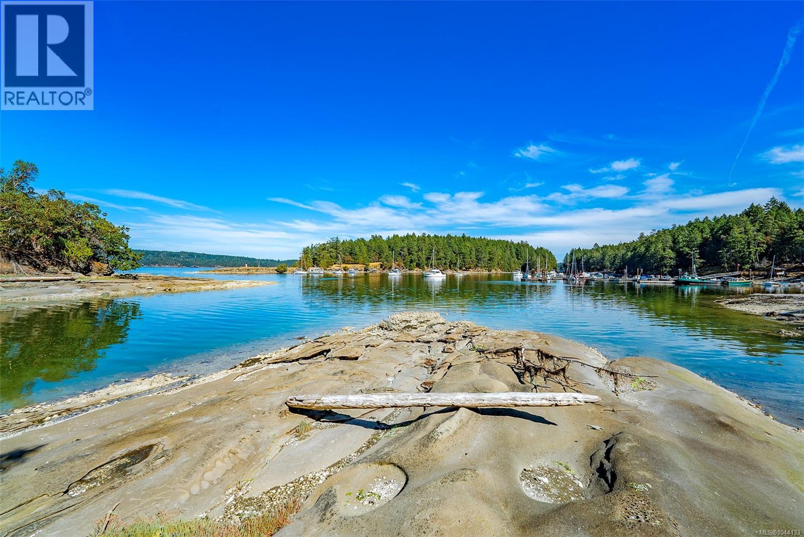 1 Eaglet Island Property Photo 11