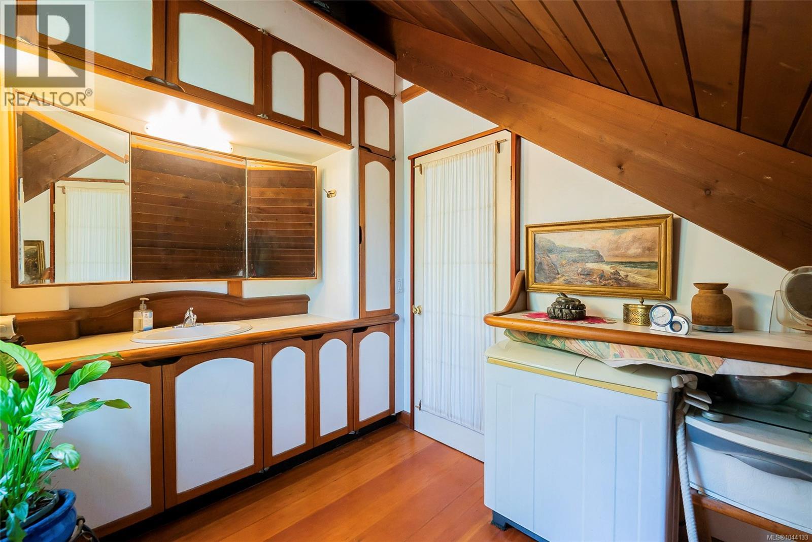 1 Eaglet Island Property Photo 31