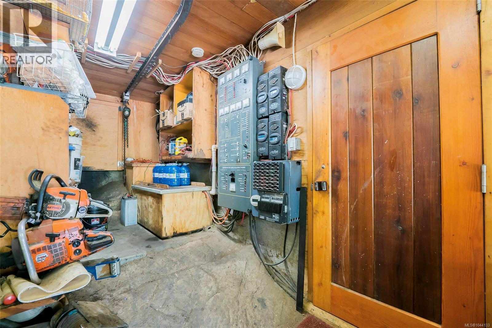 1 Eaglet Island Property Photo 37