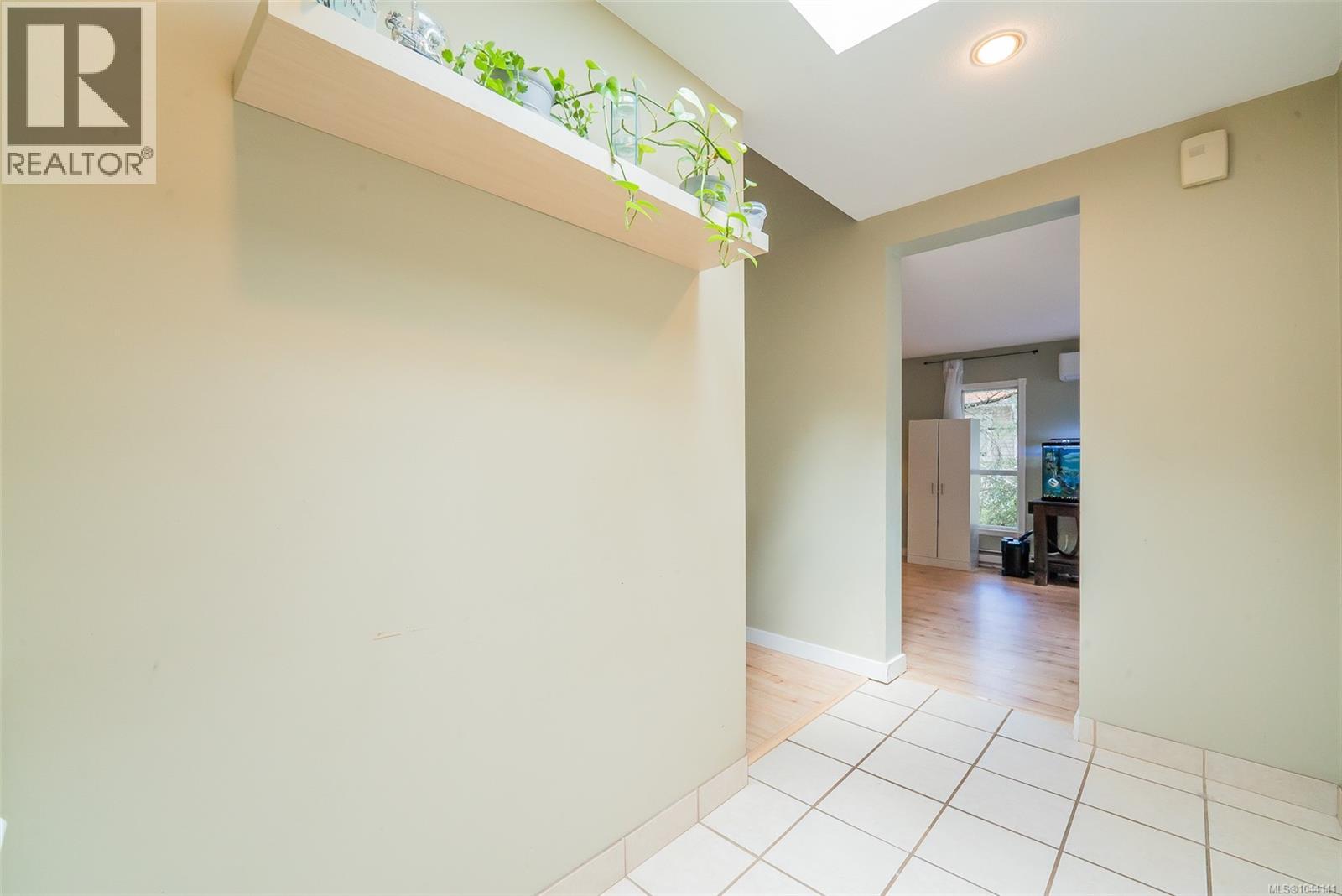 22 1310 Spruston Rd Property Photo 9