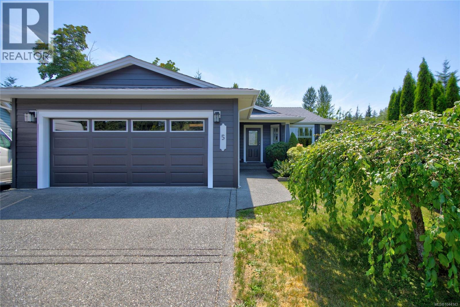 5 Strathcona Crt Property Photo 1