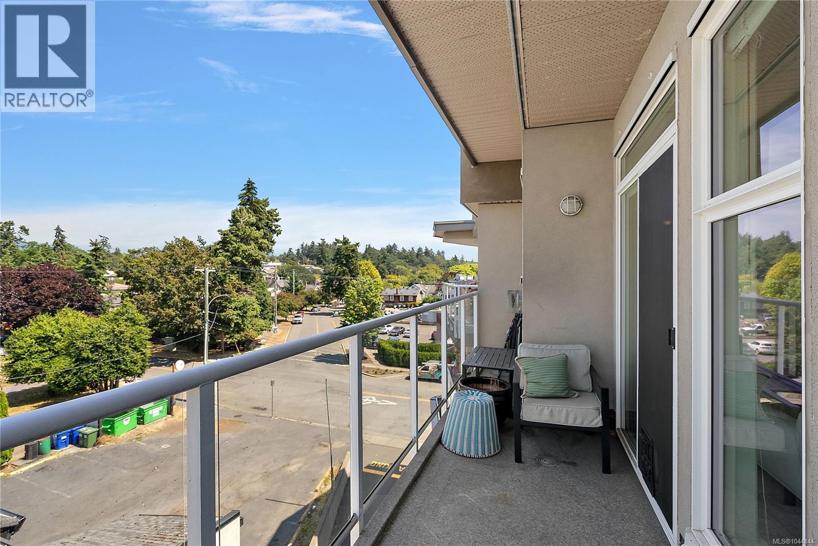 404 1258 Esquimalt Rd Property Photo 20