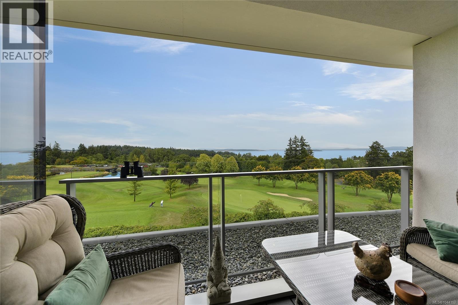 307 5332 Sayward Hill Cres Property Photo 14