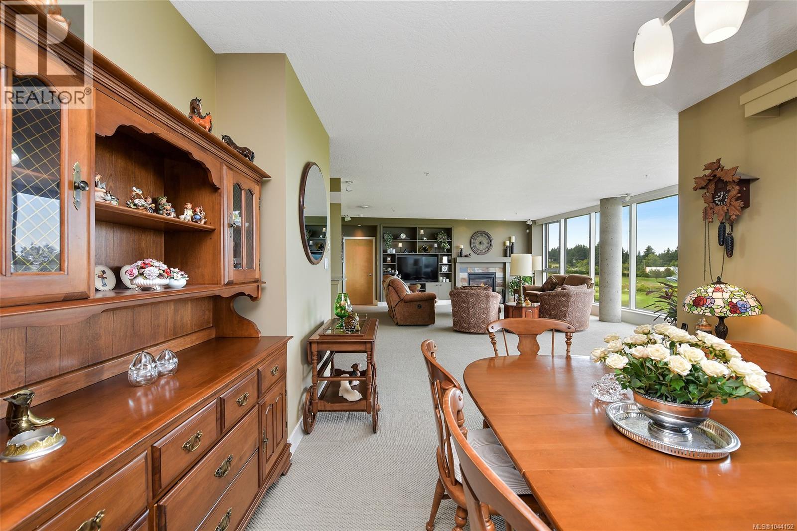 307 5332 Sayward Hill Cres Property Photo 18