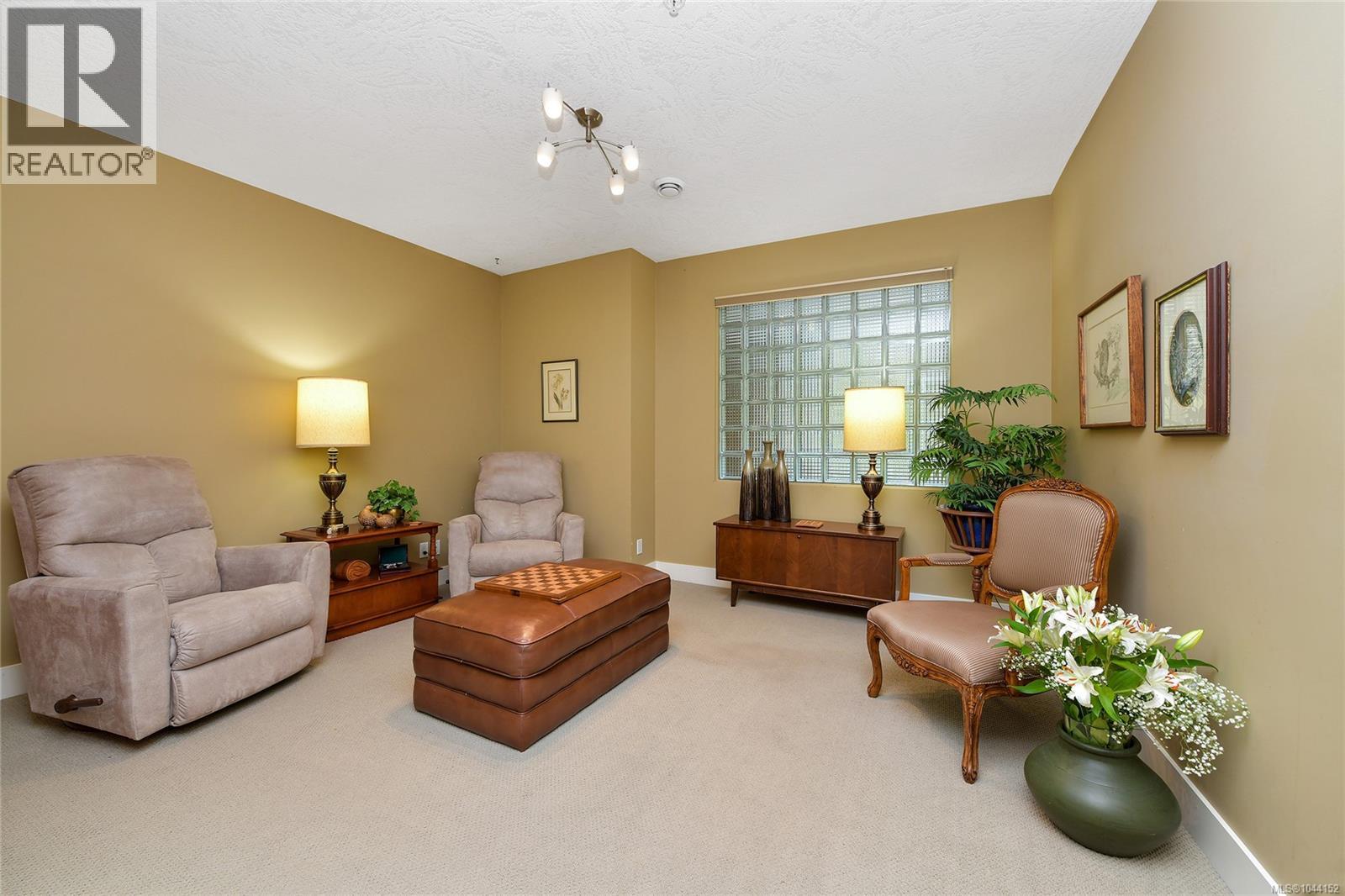307 5332 Sayward Hill Cres Property Photo 26