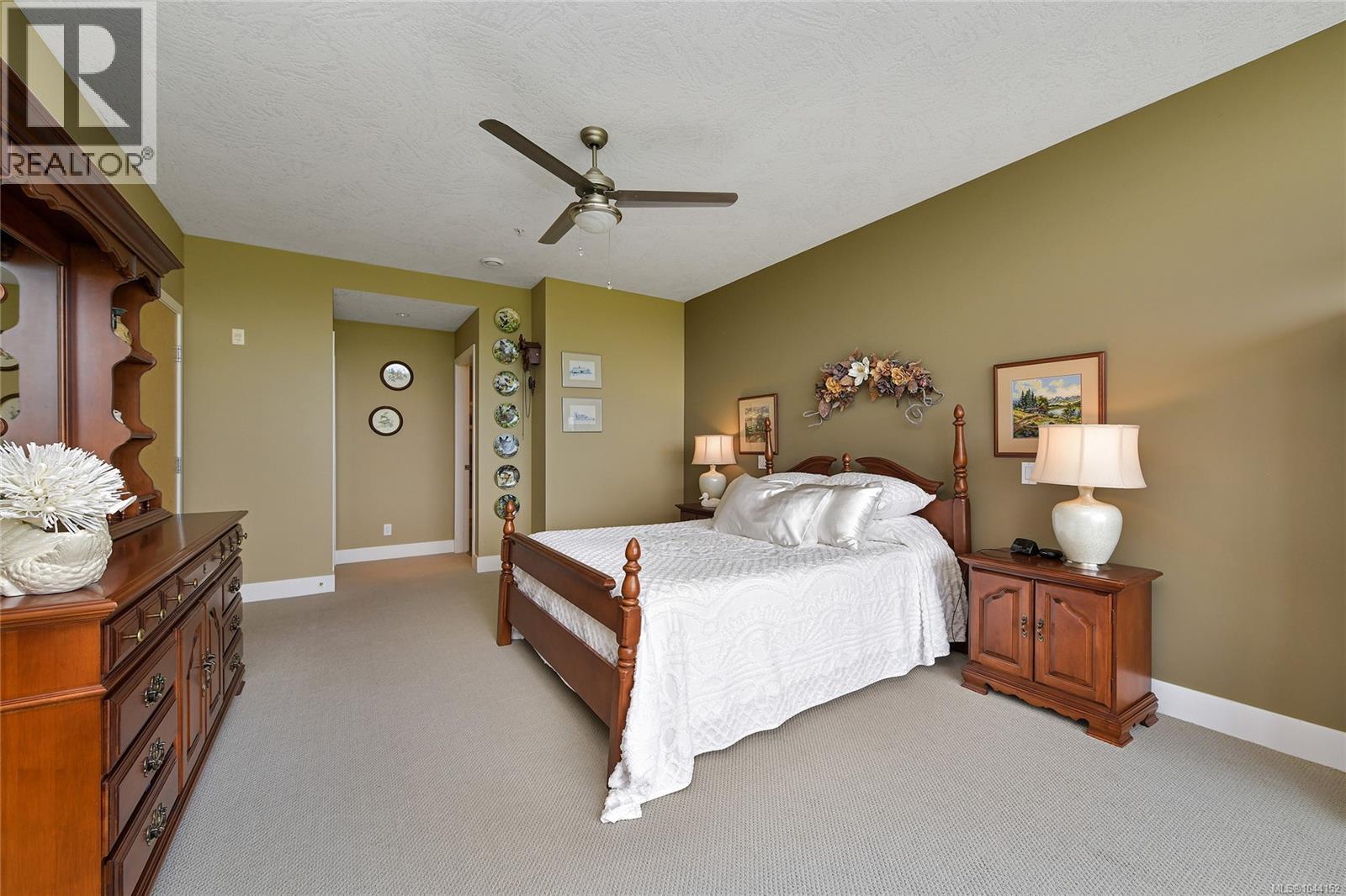 307 5332 Sayward Hill Cres Property Photo 32