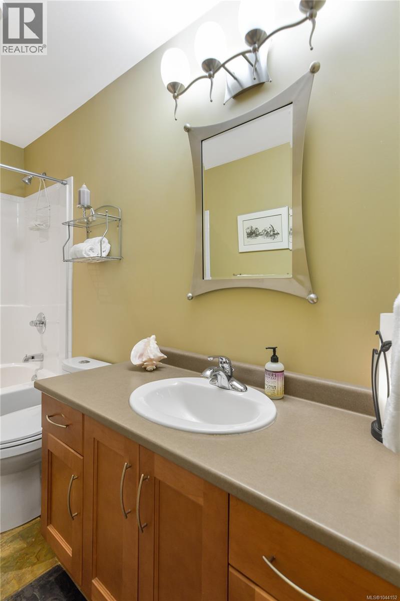 307 5332 Sayward Hill Cres Property Photo 46
