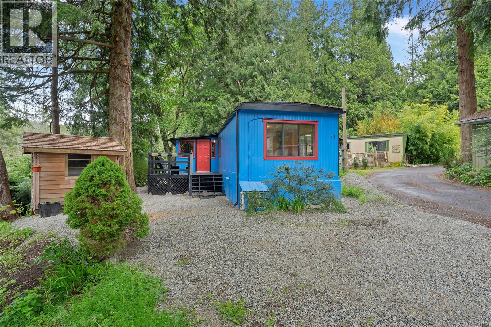 11 104 Horel Rd W