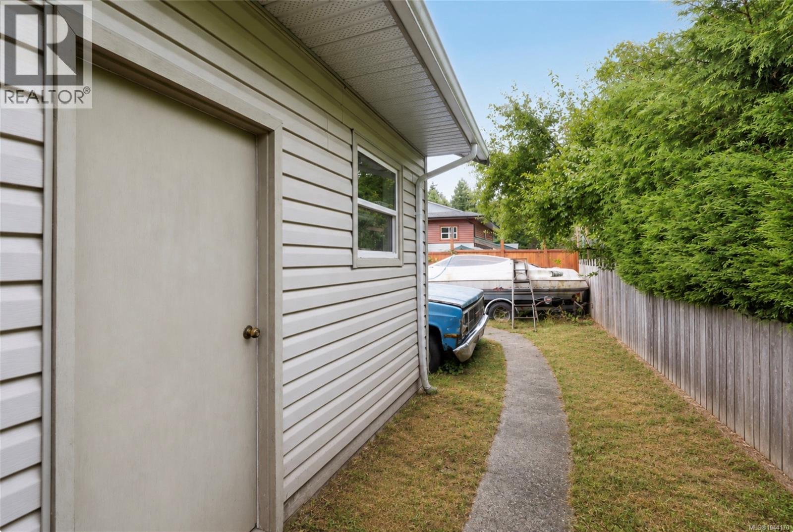 135 Macdonald Rd Property Photo 19