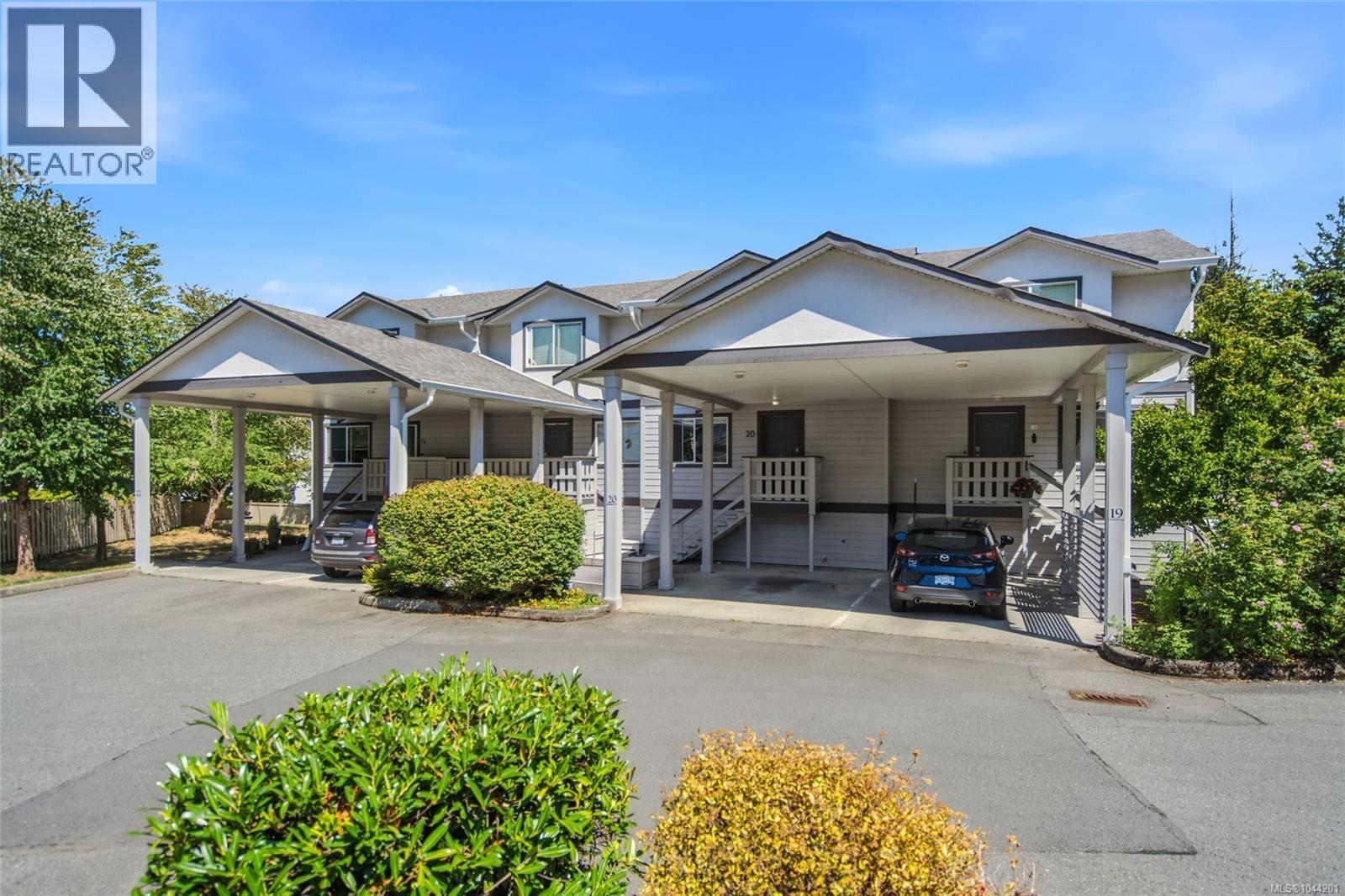 20 3242 Cowichan Lake Rd Property Photo 1