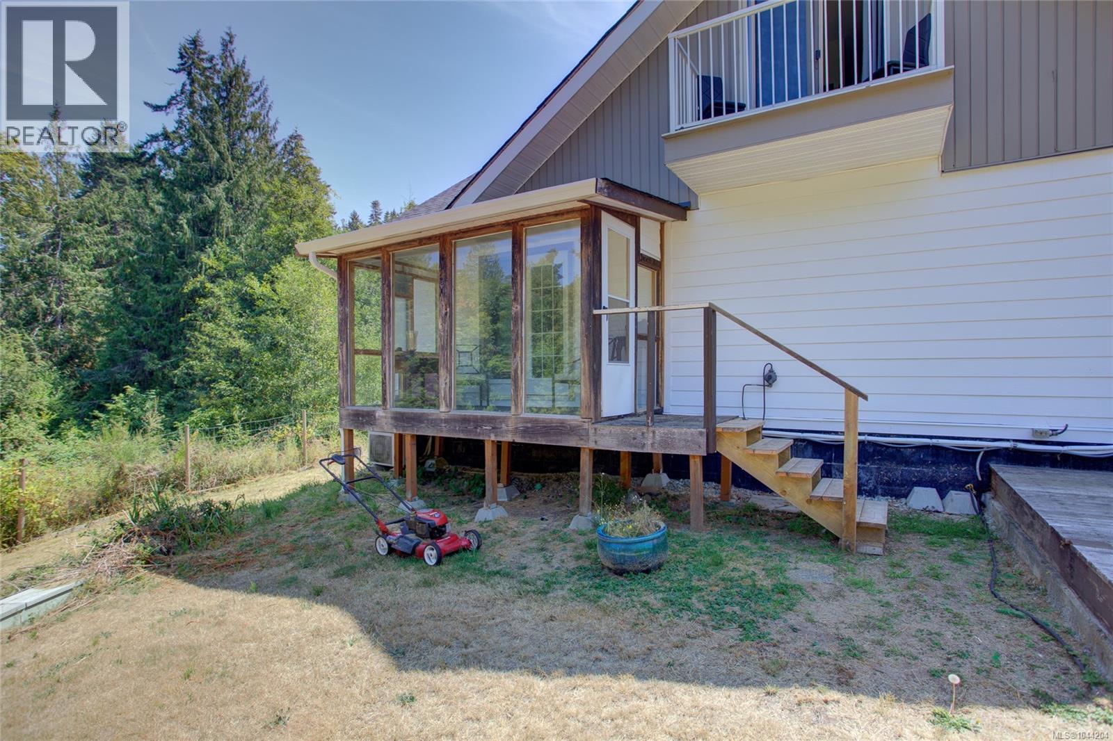 8147 Shasta Rd Property Photo 5