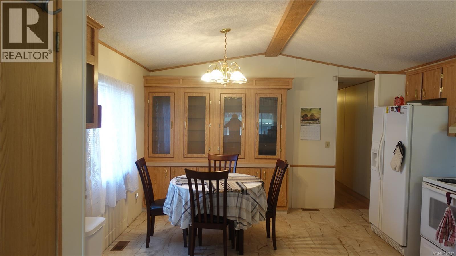 7 6820 Parklands Pl Property Photo 10
