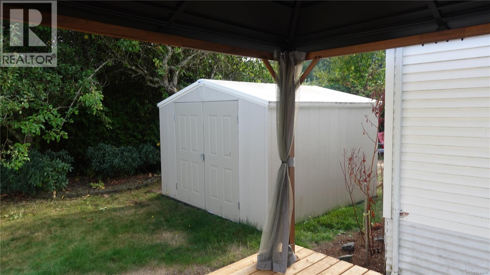 7 6820 Parklands Pl Property Photo 26