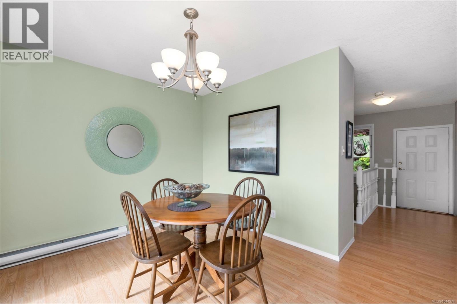 2840 Oceanside Lane Property Photo 6