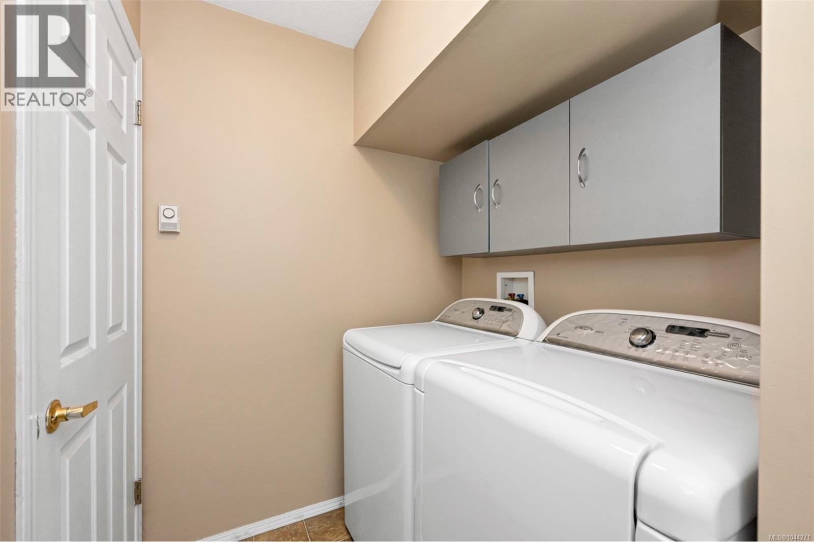 2840 Oceanside Lane Property Photo 41