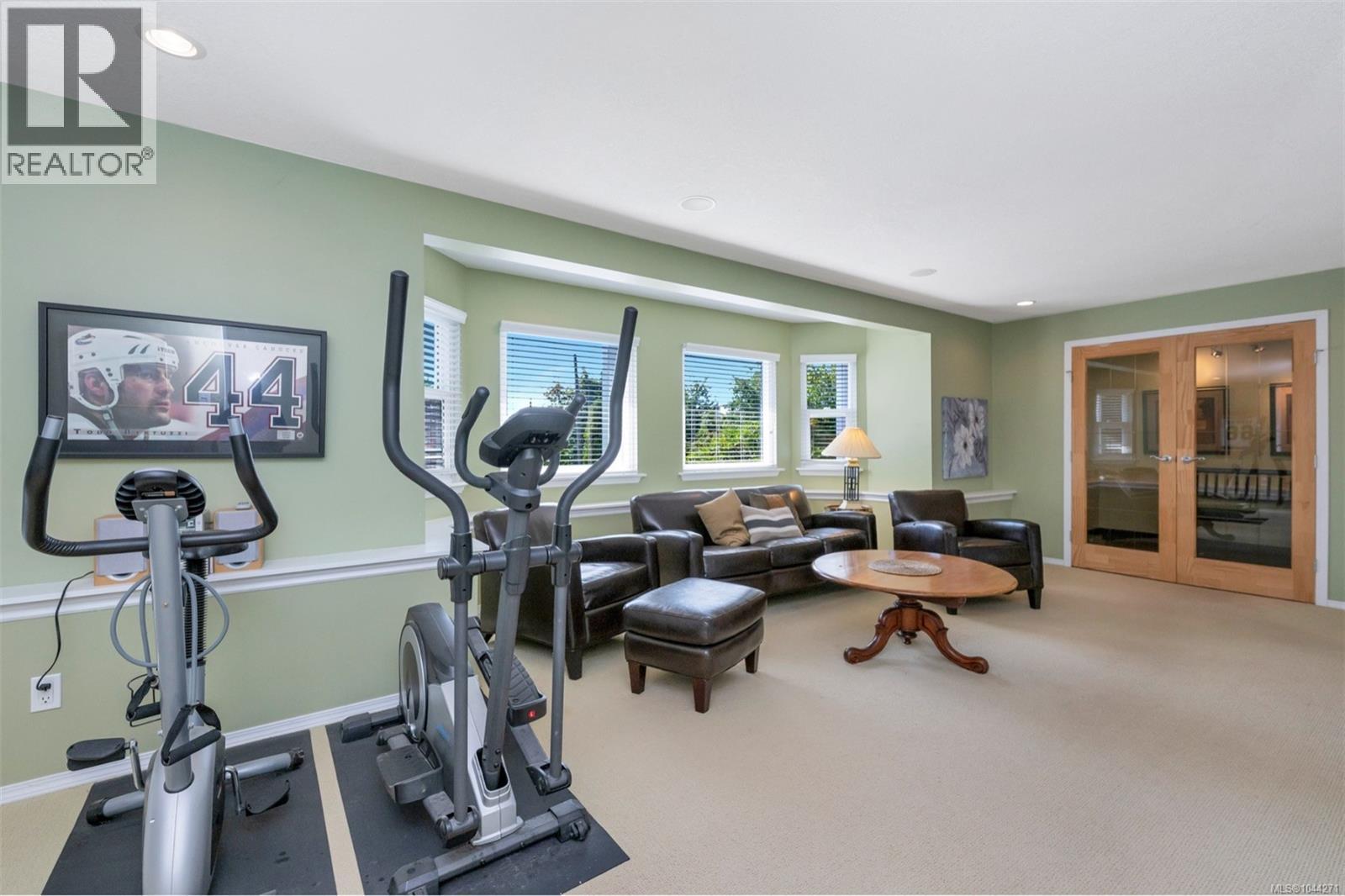 2840 Oceanside Lane Property Photo 47