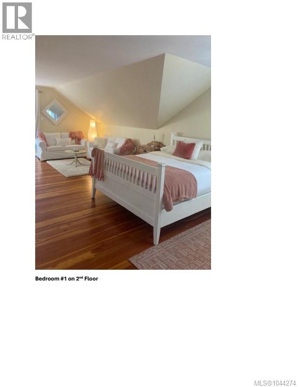 1215 North End Rd Property Photo 20