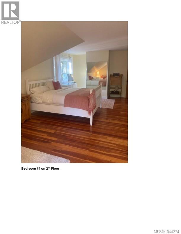 1215 North End Rd Property Photo 21