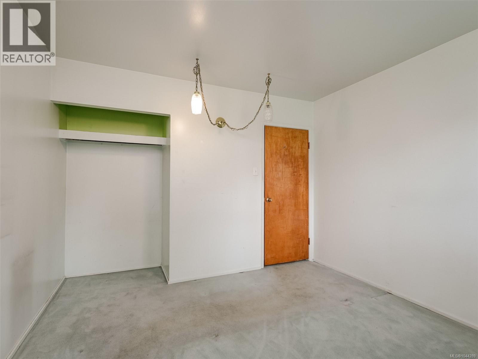 361 Cotlow Rd Property Photo 8