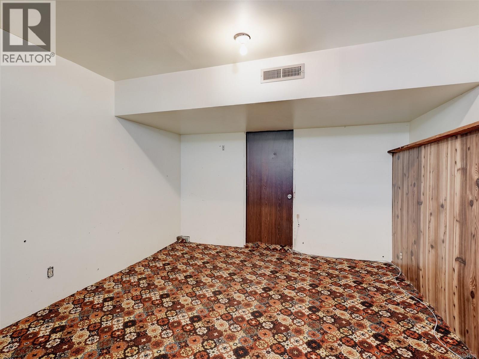 361 Cotlow Rd Property Photo 11