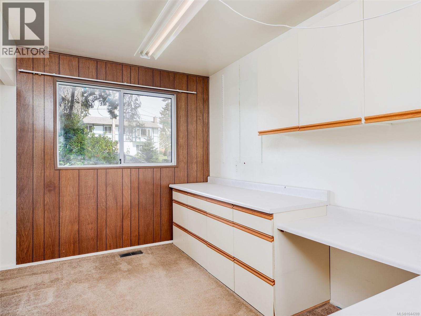 361 Cotlow Rd Property Photo 13