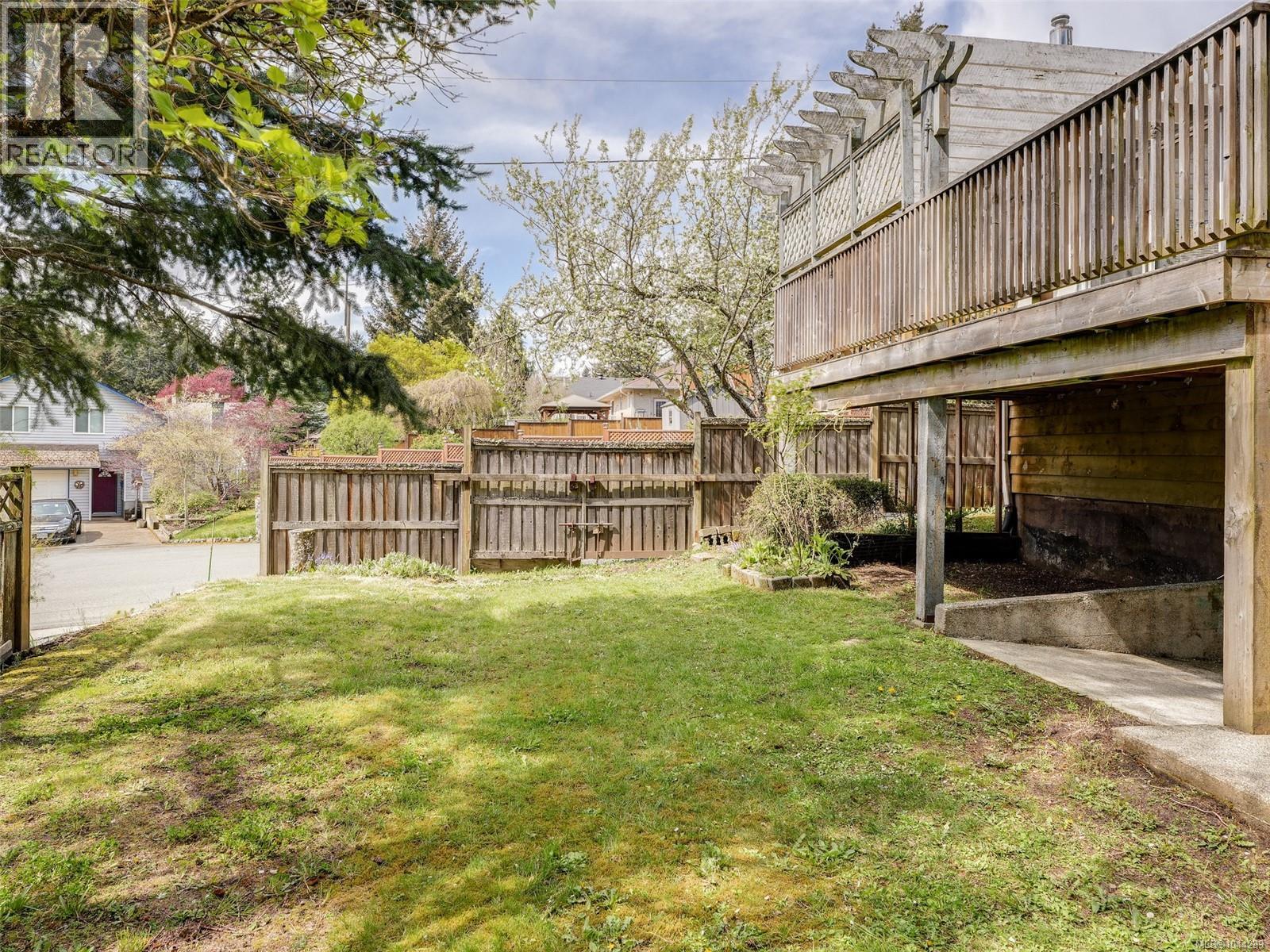 361 Cotlow Rd Property Photo 22
