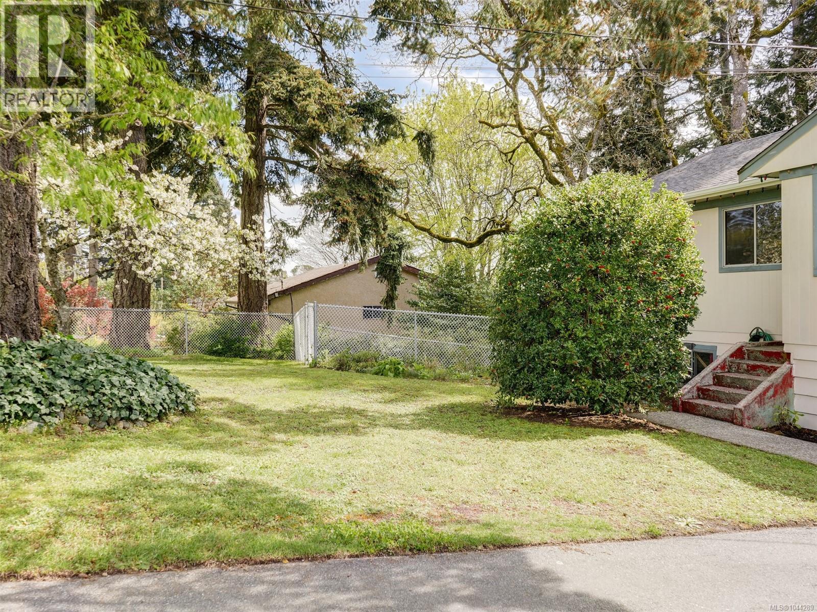 361 Cotlow Rd Property Photo 25