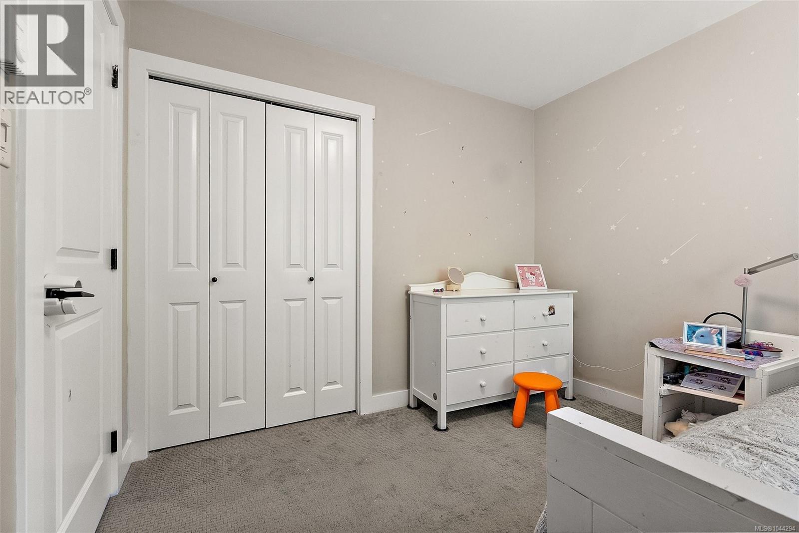 1222 Mcleod Pl Property Photo 17
