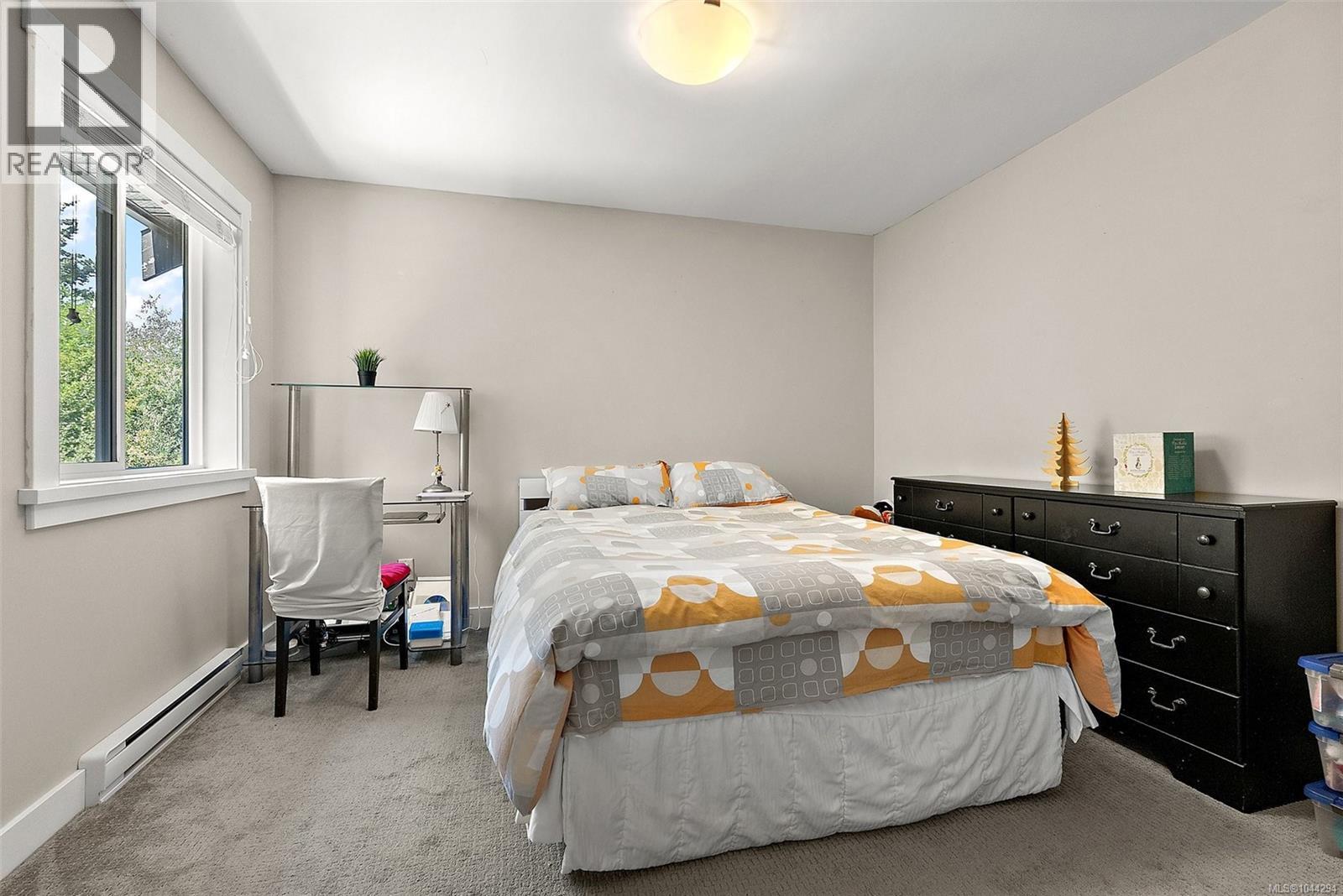 1222 Mcleod Pl Property Photo 21