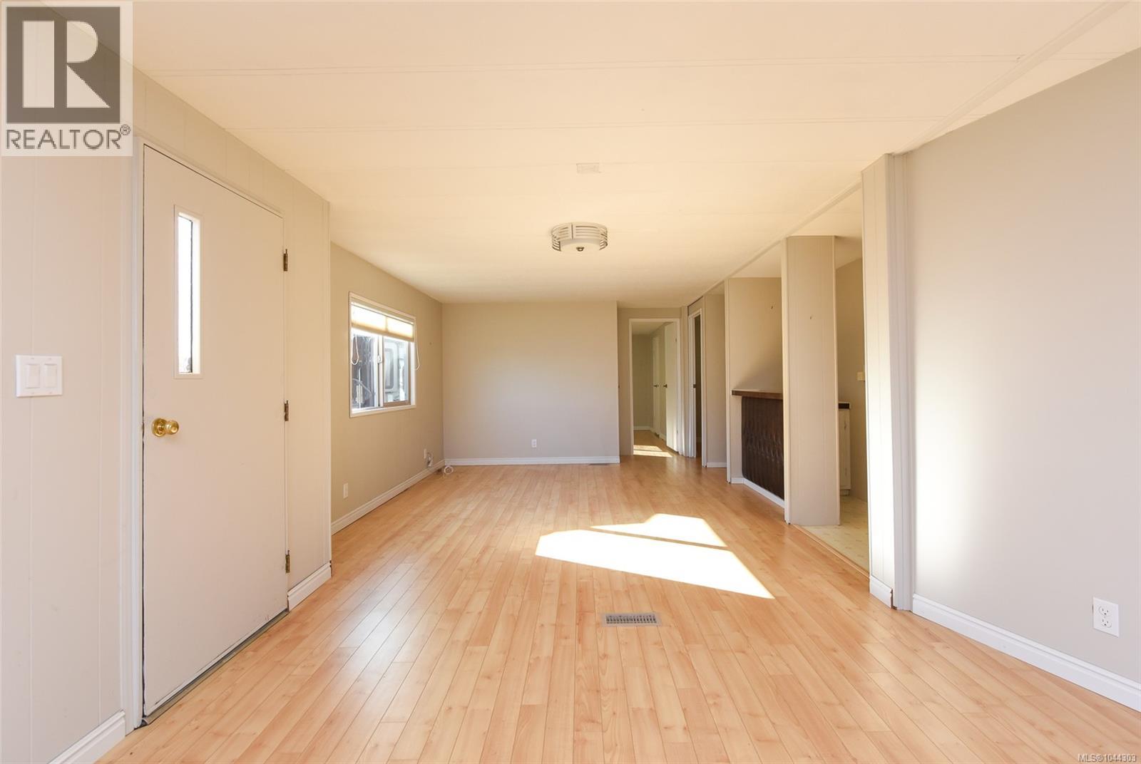 4 1451 Perkins Rd Property Photo 13