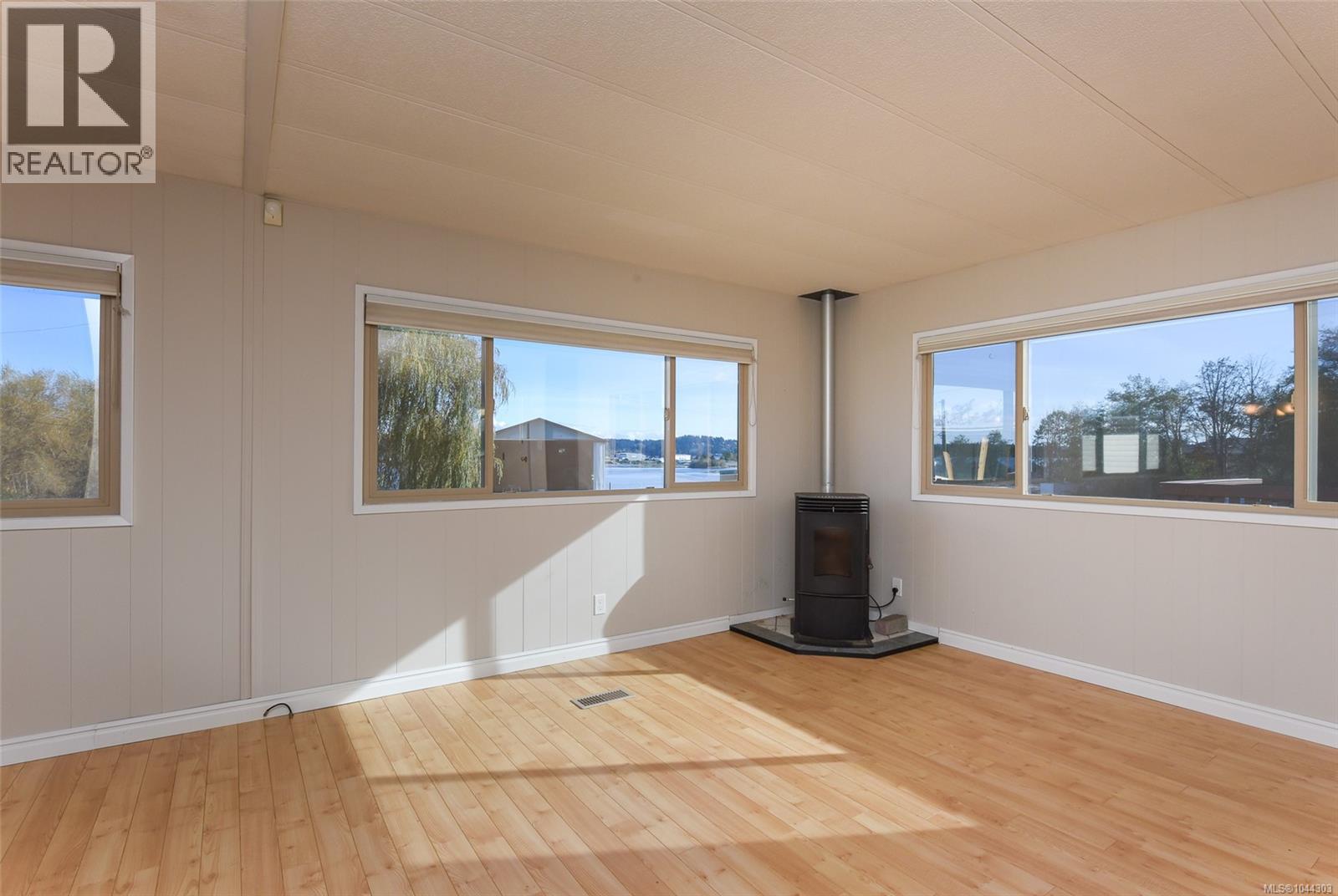 4 1451 Perkins Rd Property Photo 16