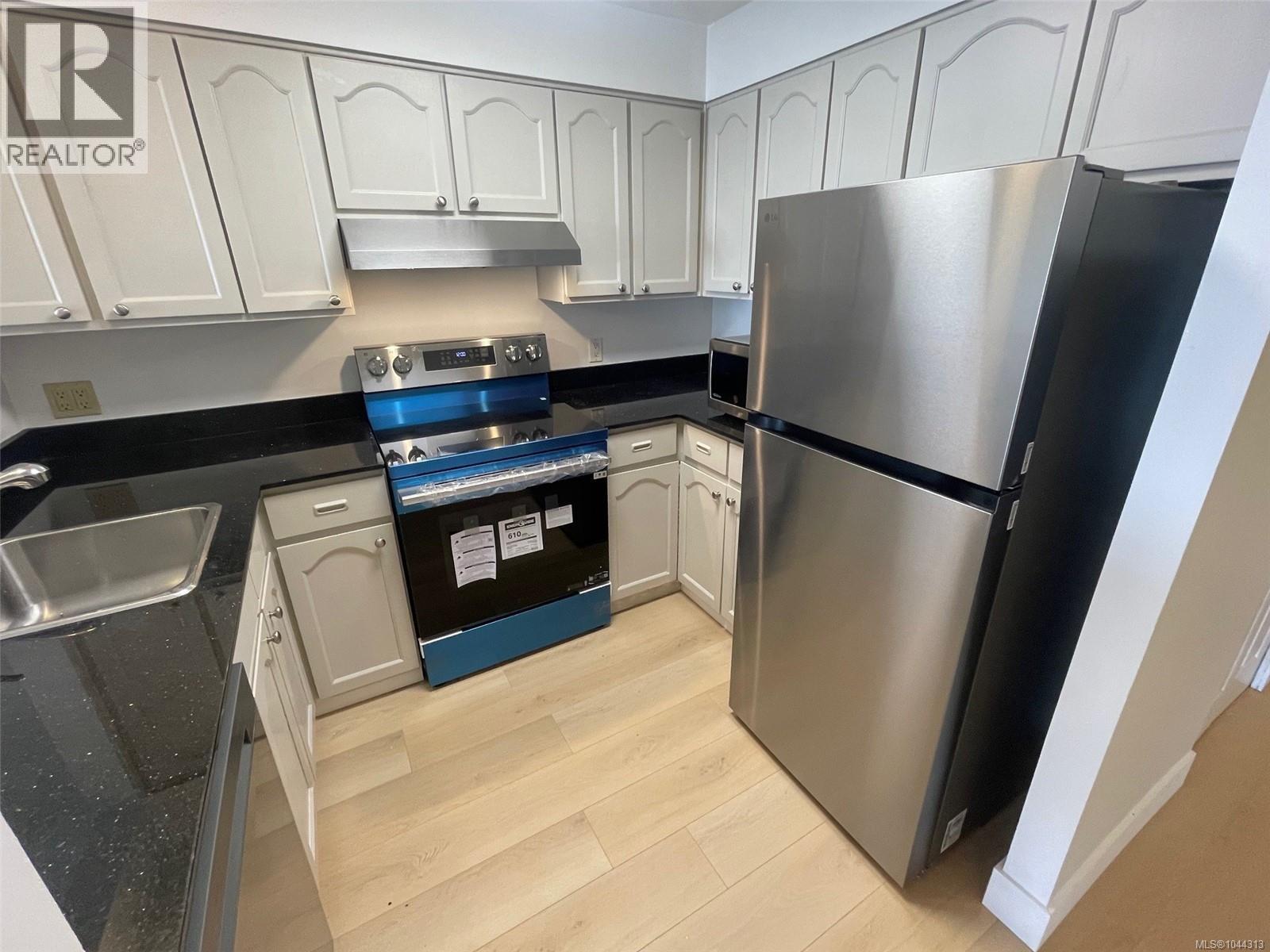 209 30 Cavan St Property Photo 4
