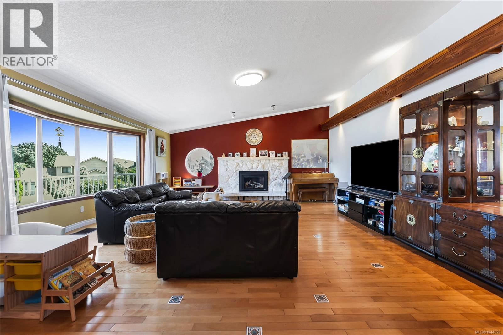 1833 Knutsford Pl Property Photo 8