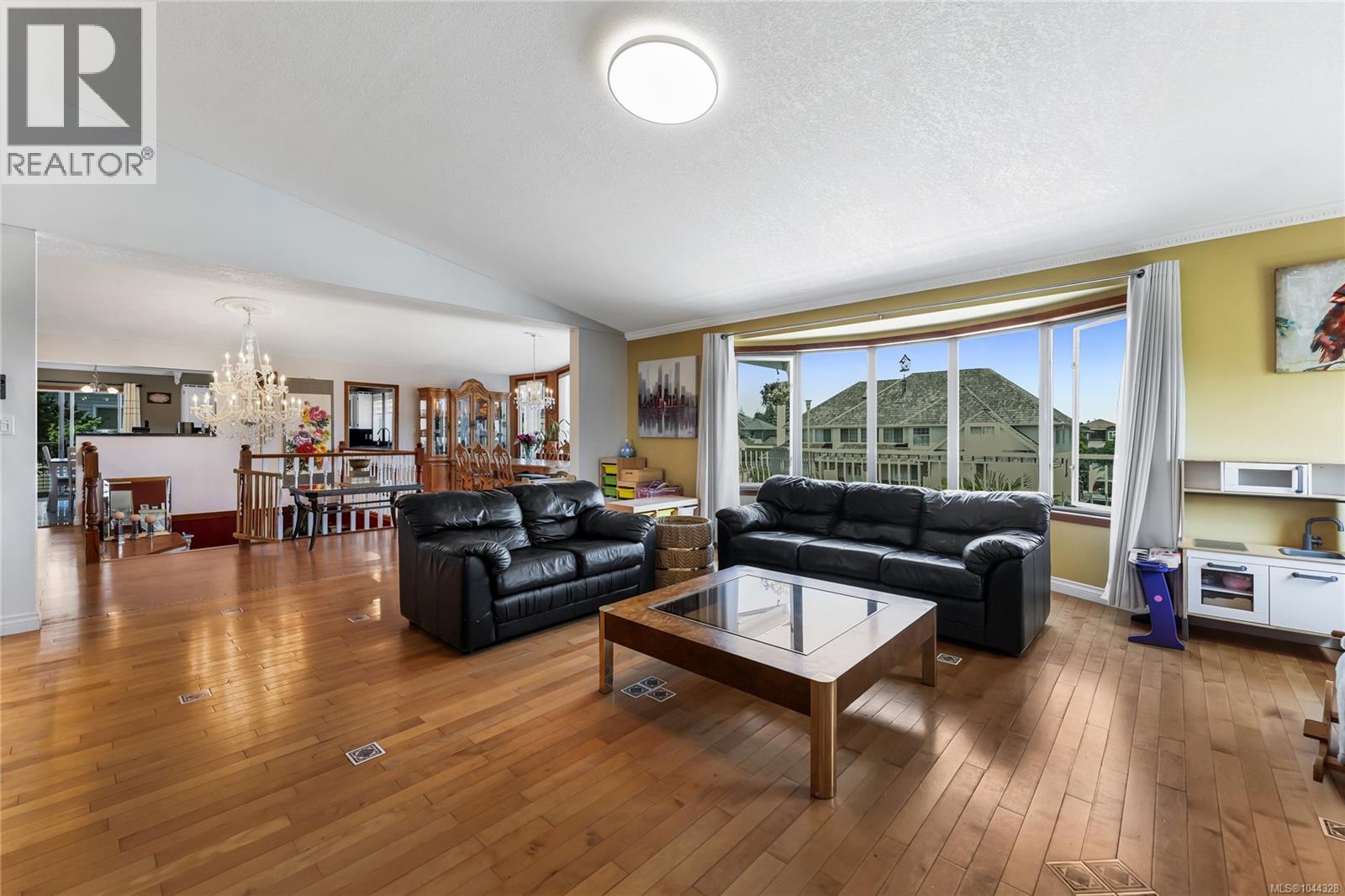 1833 Knutsford Pl Property Photo 9
