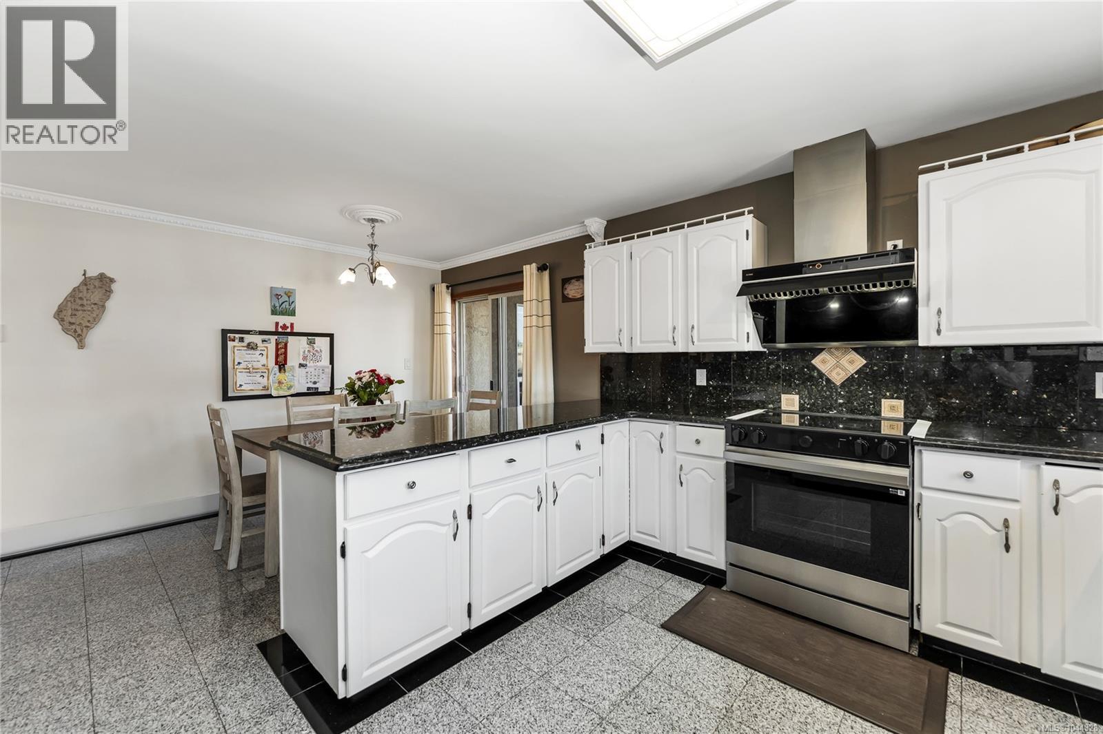 1833 Knutsford Pl Property Photo 19