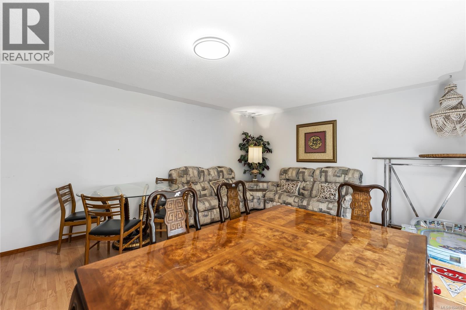 1833 Knutsford Pl Property Photo 42
